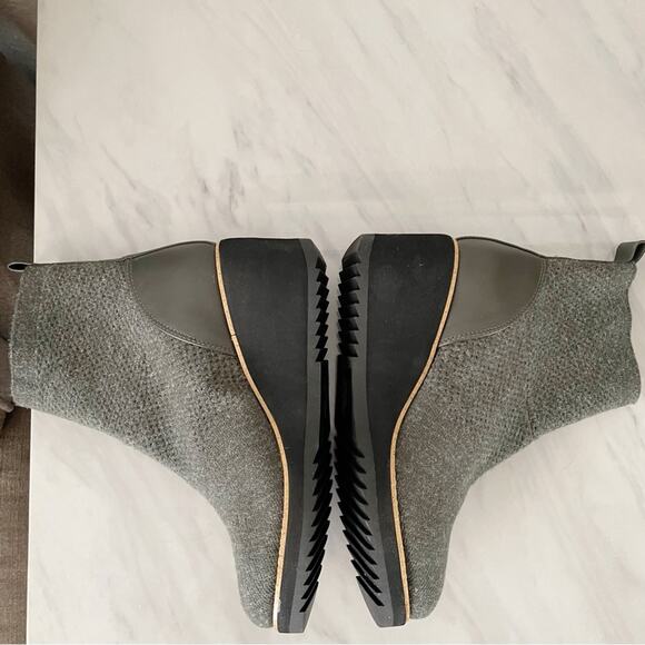 Sofft Elaina Wedge Sock Boots Gray Size 7 New - Picture 6 of 10